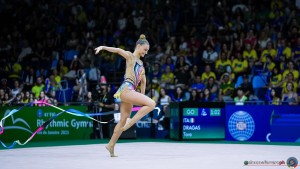 app f ribbon raffaeli sofia ita sfe06831 copia simone ferraro ph